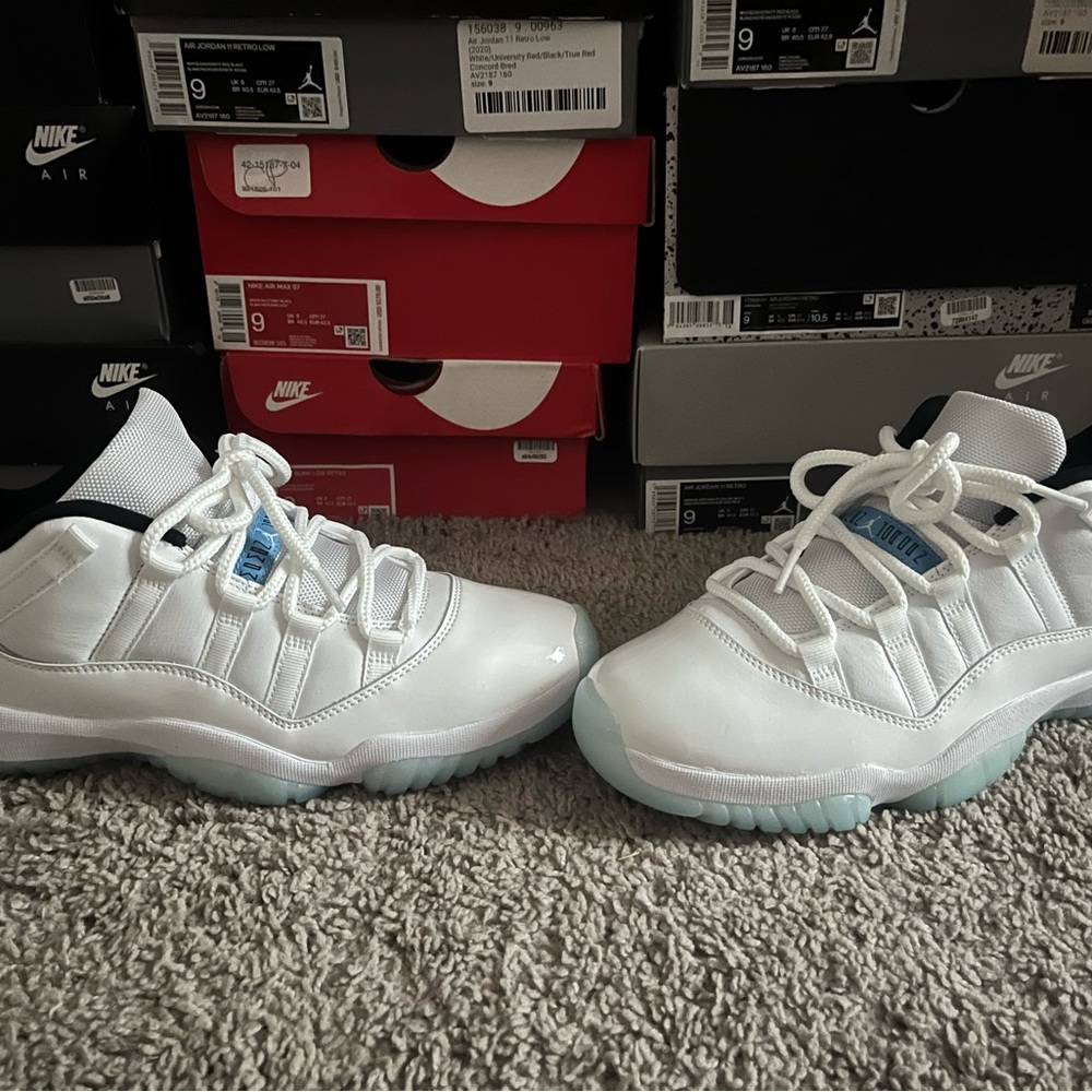 Legend blue 11’s lows